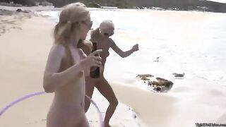 Beach, beer and babe hula-hooping [gif]