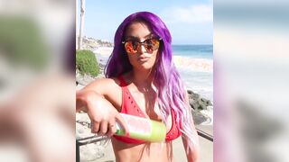 Eva Marie jiggle