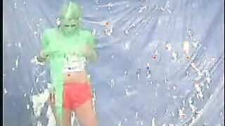 Hooters girl slimed