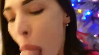 Christmas blowjob! with extra deepthroat and facial