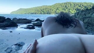 Creampie on the beach...????????