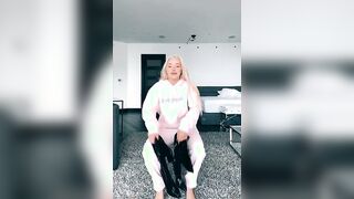 Tana Mongeau TikTok