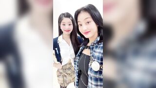 TWICE - Jihyo & Dahyun