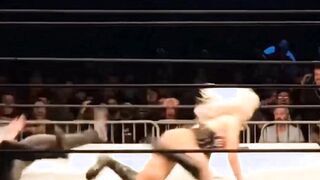 Scarlett Bordeaux has the kind of ass you just want to bury your face in