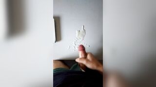 Small cumshot