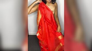 Omg have you ever seen anyone wear a saree like this?! [f]
