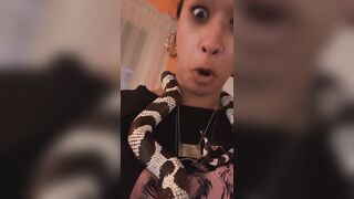 Skin Diamond and her snake