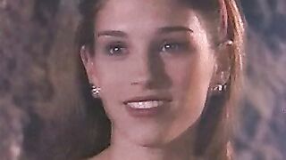 Amy Jo Johnson????