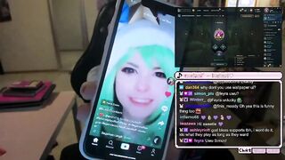 Emiru showing bonbi on her stream